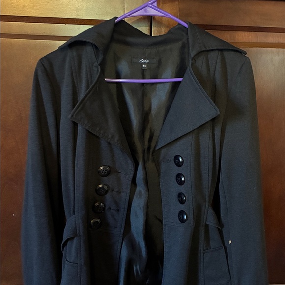 Chic Black Trench Coat - Picture 3 of 7